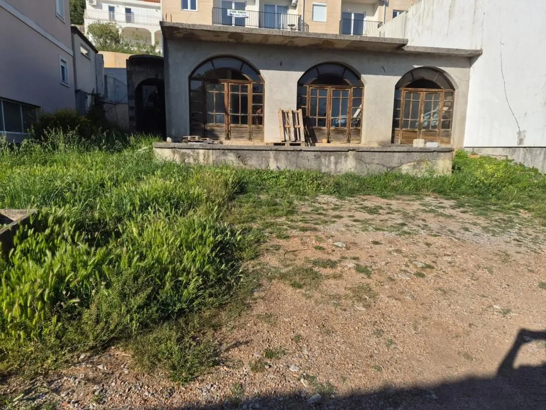 Sale, three bedroom apartment, 105m², Petrovac, Budva
