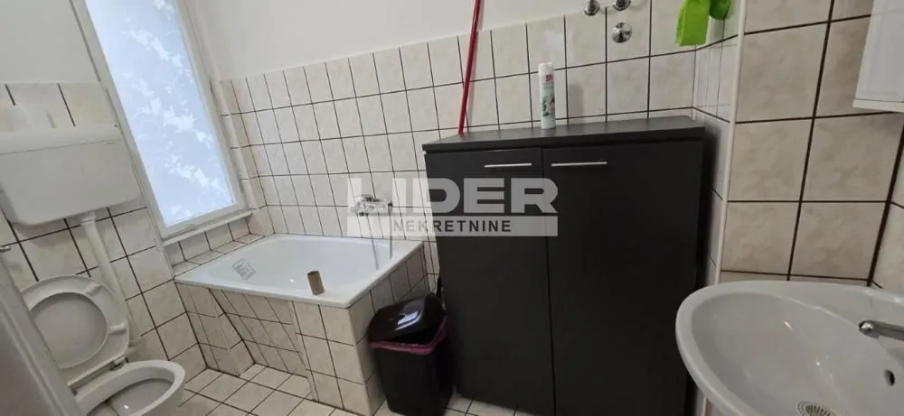 Rent, office space, 100m², Savski Venac, Beograd