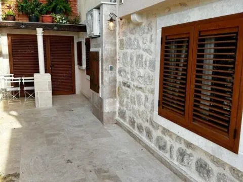 Prodaja, jednosoban stan, 57m², Tivat, Crna Gora - image 17