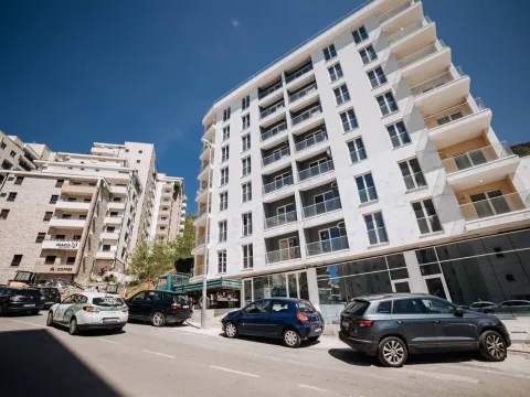 Sale, apartment, 37m², Bečići, Budva - image 3