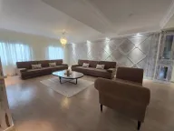 Izdavanje, trosoban stan, 265m², Gorica C, Podgorica - image 3