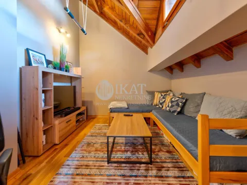 Prodaja, četvorosoban stan, 90m², 25. Maj, Zlatibor - image 7