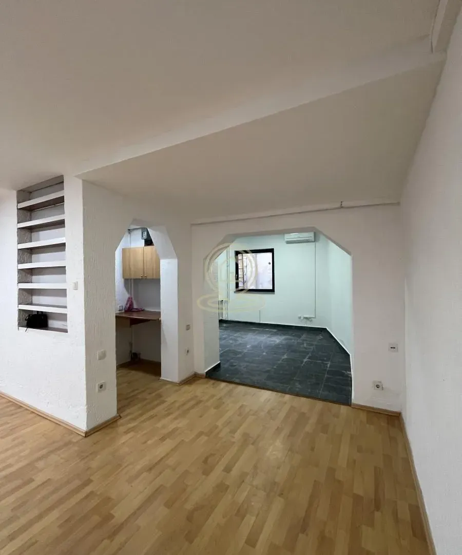 Rent, office space, 75m², Centar, Novi Sad