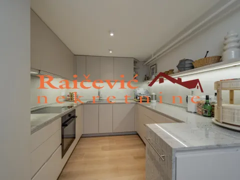 Prodaja, kuća, 360m², Grocka, Beograd - image 18