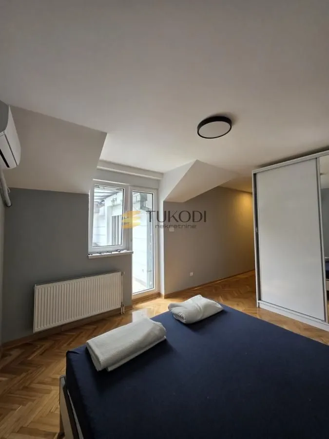 Prodaja, stan, 156m², Centar, Novi Sad