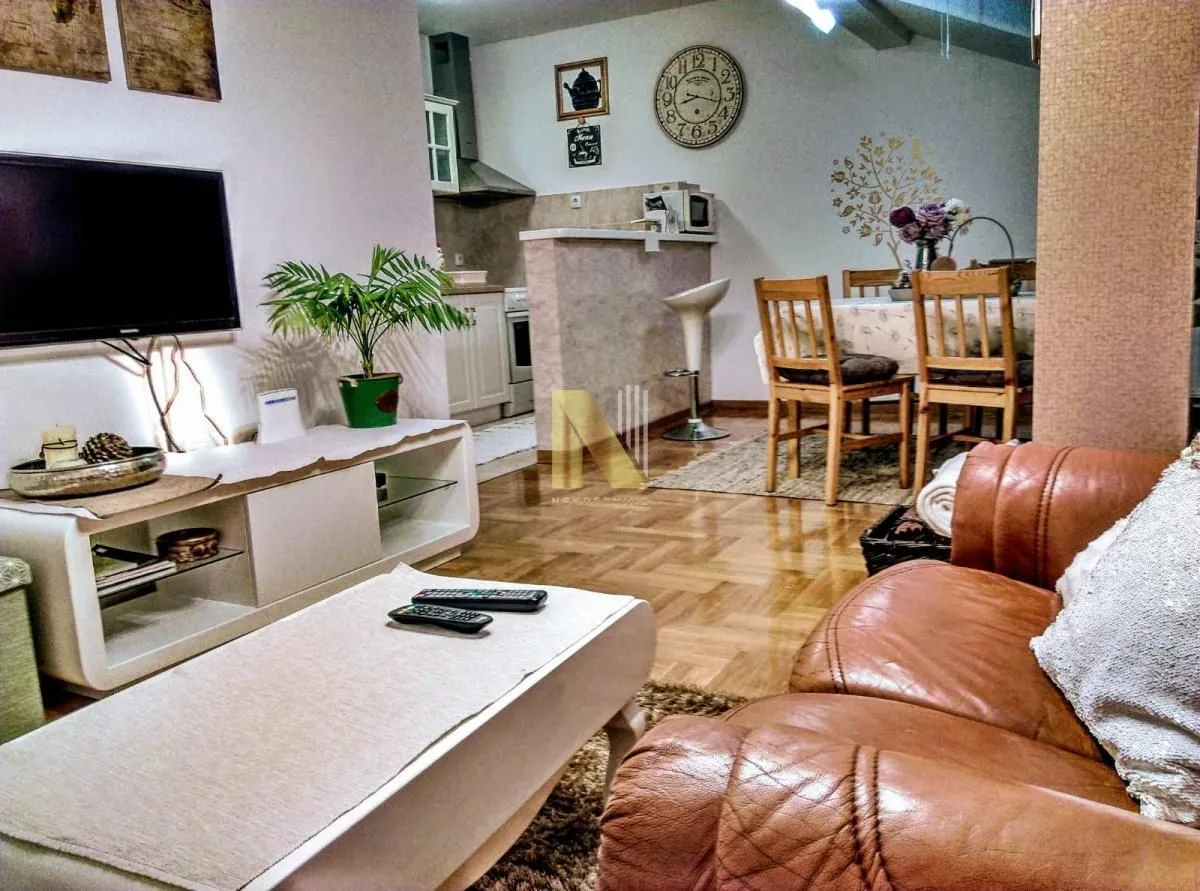 Izdavanje, dvosoban stan, 74m², Sajmište, Novi Sad