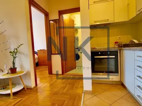 Prodaja, jednosoban stan, 35m², Stari Aerodrom, Podgorica - image 4