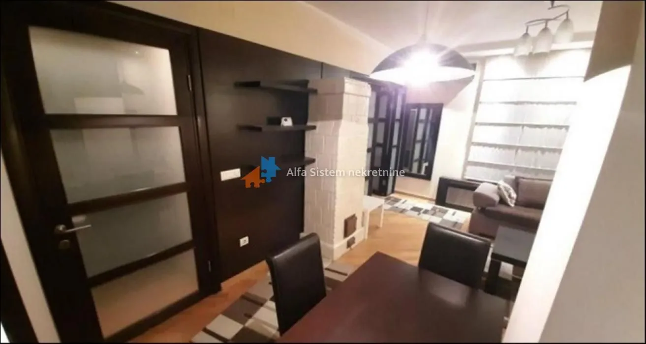 Izdavanje, dvosoban stan, 45m², Kalenić Pijaca, Vračar Sve Podlokacije