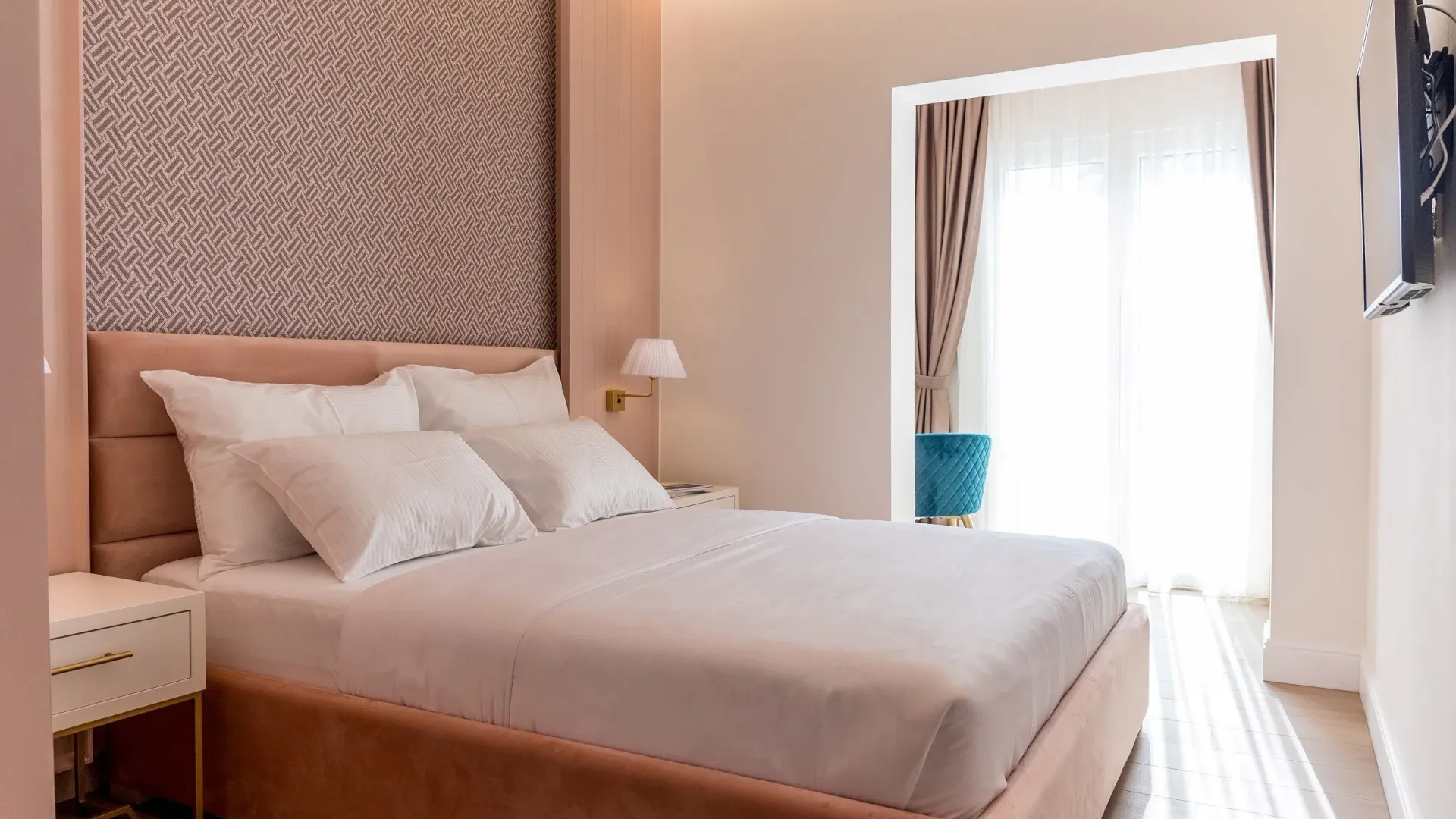 Sale, hospitality venue, 317m², Budva, Crna Gora
