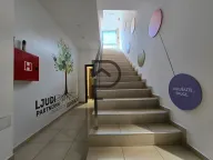 Sale, office space, 376m², Dalmatinska ulica, Podgorica - image 11