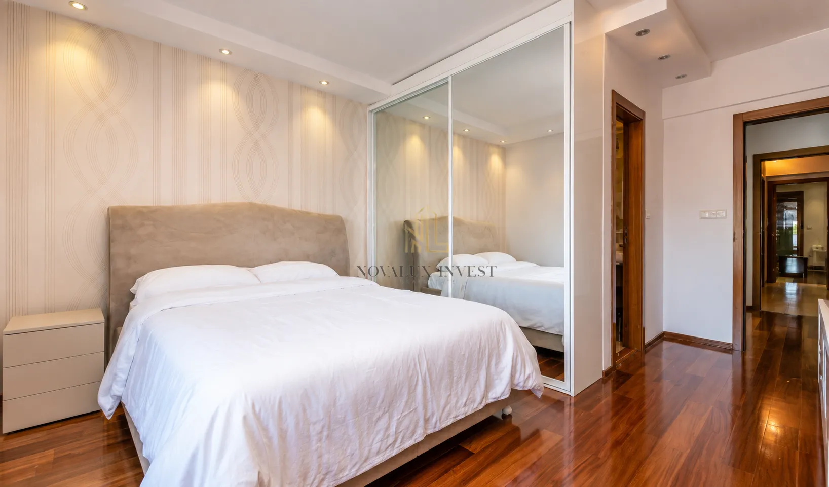 Izdavanje, četvorosoban stan, 140m², Centar, Podgorica