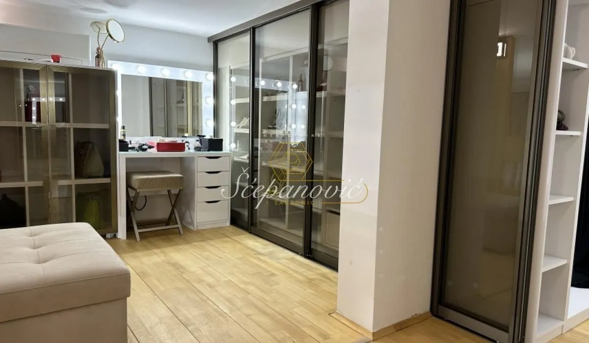 Rent, two bedroom apartment, 47m², Slavija, Vračar Sve Podlokacije