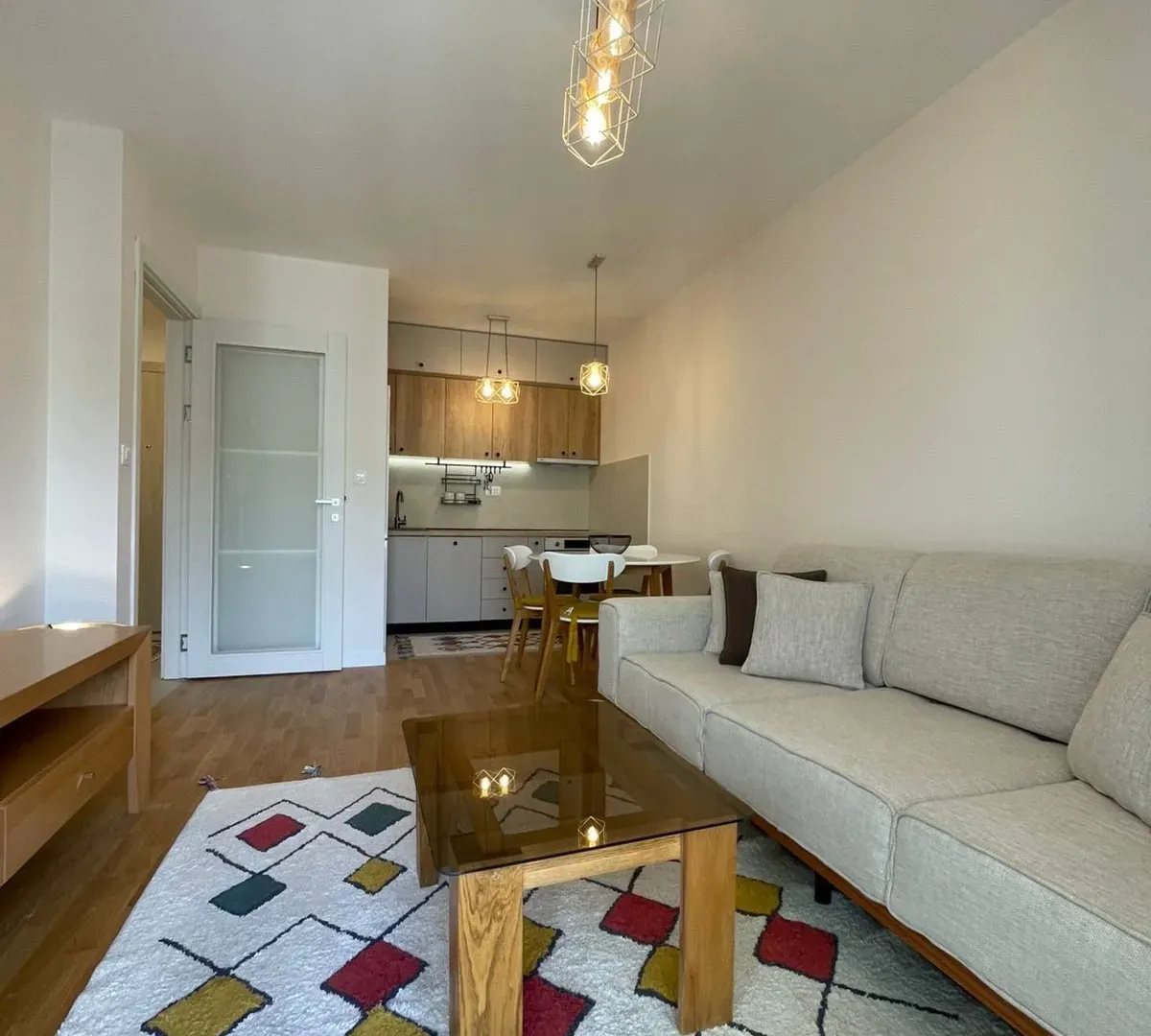 Izdavanje, stan, 40m², Podgorica, Crna Gora