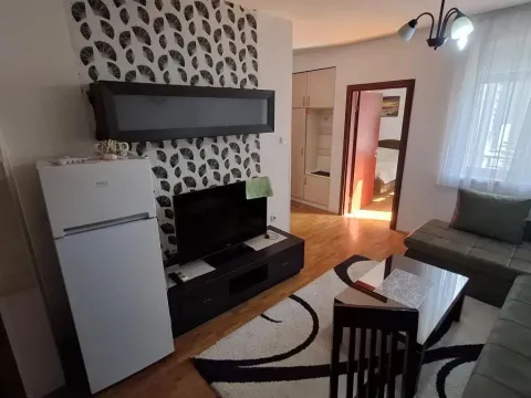Izdavanje, jednosoban stan, 44m², Grbavica, Novi Sad Sve Podlokacije - image 6