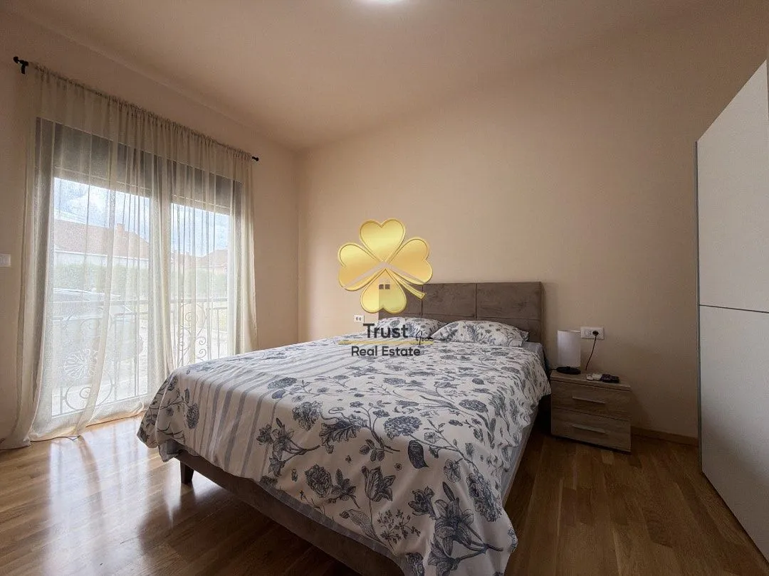 Izdavanje, dvosoban stan, 80m², Tološi, Podgorica