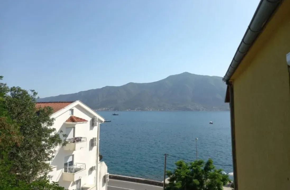 Prodaja, jednosoban stan, 45m², Ljuta, Kotor