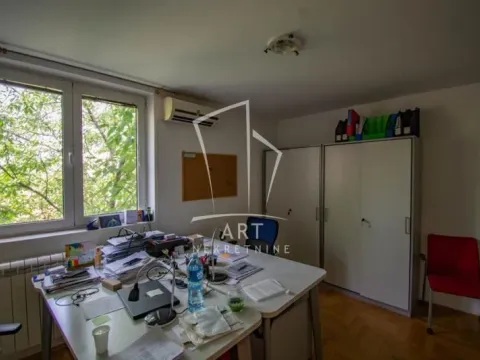 Prodaja, stan, 226m², Voždovac Sve Podlokacije, Beograd - image 14