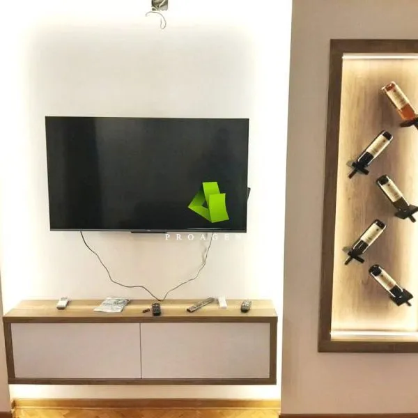 Prodaja, trosoban stan, 75m², Medijana, Niš
