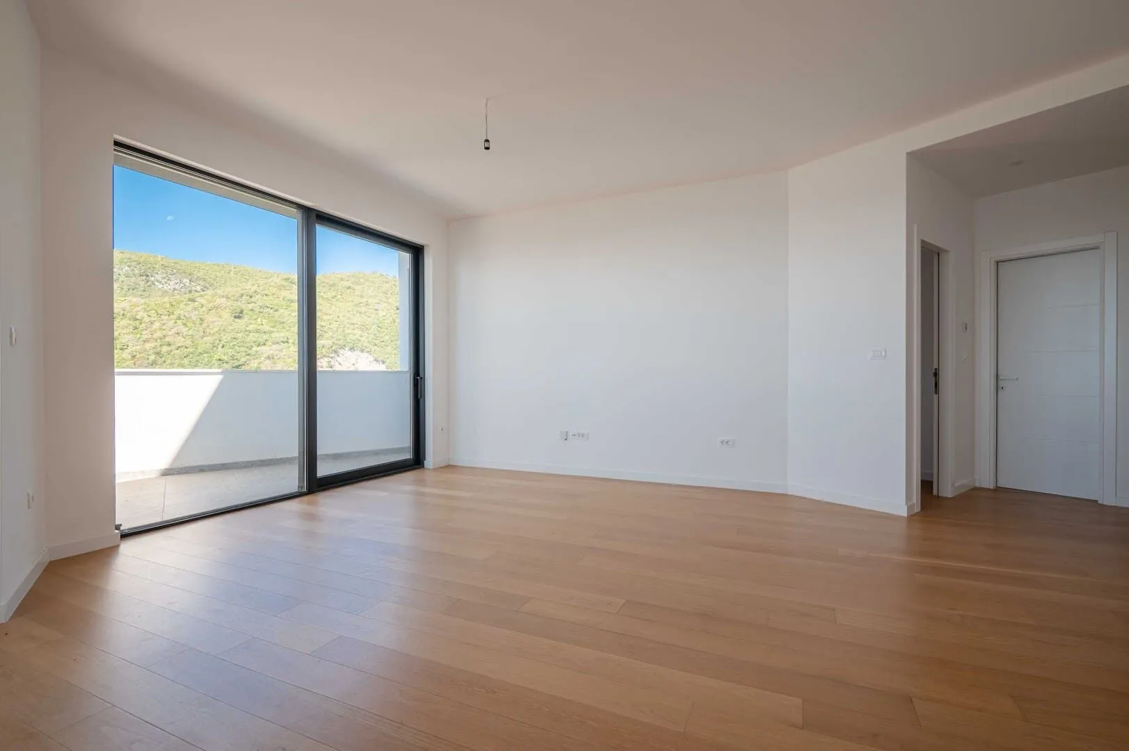Sale, one bedroom apartment, 69m², Bečići, Budva