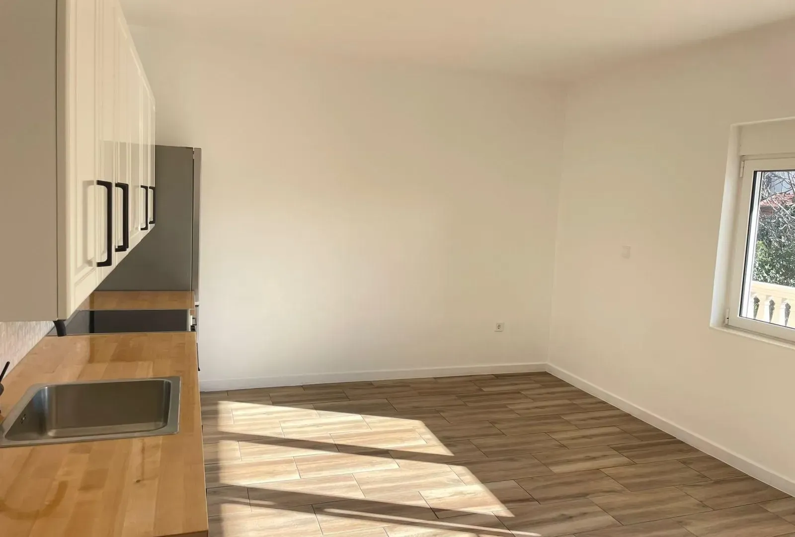 Prodaja, kuća, 118m², Dumidran, Tivat