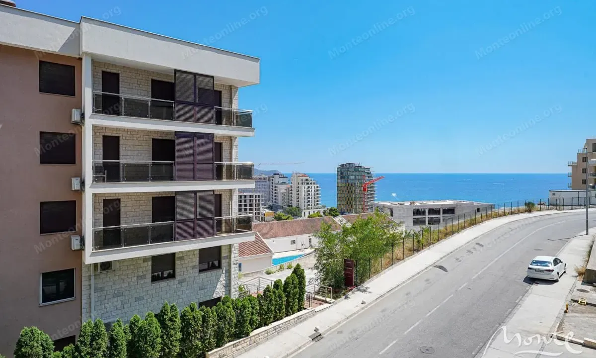 Sale, studio apartment, 45m², Bečići, Budva
