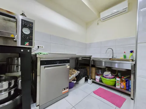 Sale, office space, 43m², City Kvart, Podgorica - image 10