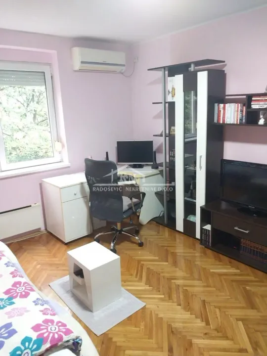 Sale, one bedroom apartment, 49m², Brace Jerković, Voždovac Sve Podlokacije