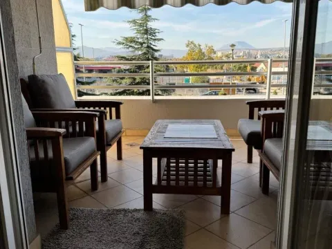 Rent, two bedroom apartment, 87m², Stari Aerodrom, Podgorica - image 21