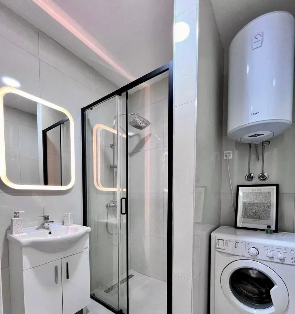 Prodaja, jednosoban stan, 45m², Tivat, Crna Gora