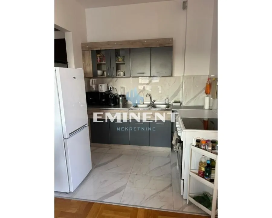 Rent, two bedroom apartment, 52m², Stari Grad, Beograd