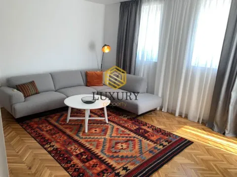 Izdavanje, kuća, 250m², Zagorič, Podgorica - image 11