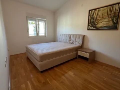 Izdavanje, dvosoban stan, 60m², Ljubović, Podgorica - image 8