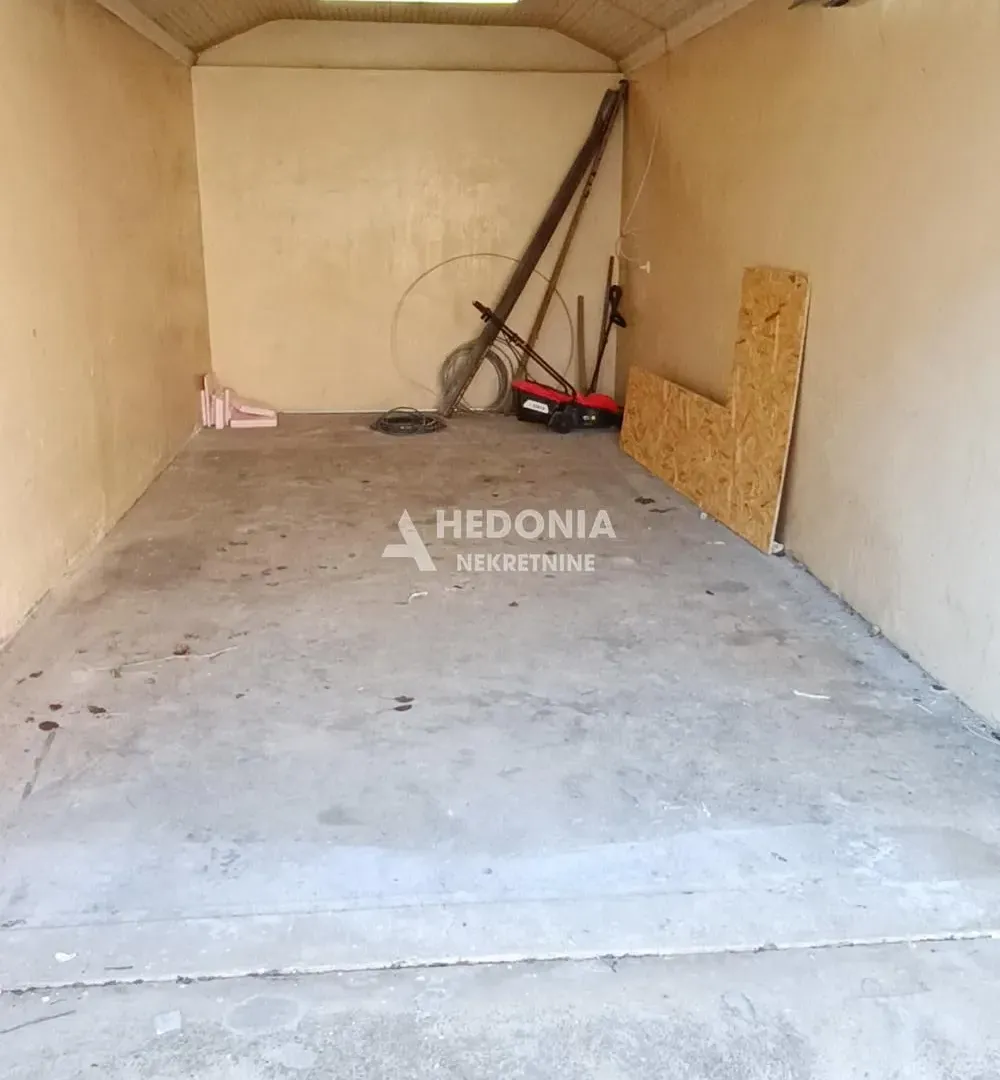 Rent, office space, 105m², Zemun Sve Podlokacije, Beograd