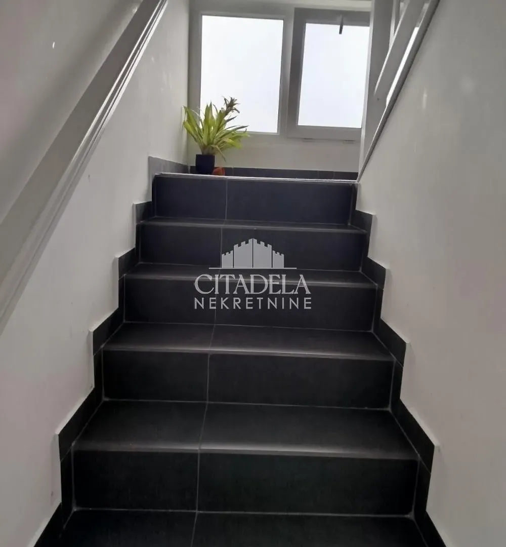 Sale, house, 160m², Čukarica, Beograd