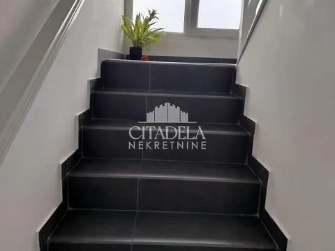 Sale, house, 160m², Čukarica, Beograd - image 11