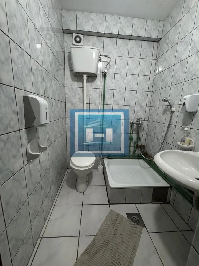 Prodaja, ugostiteljski objekat, 1560m², Despotovac, Srbija