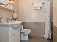 Izdavanje, jednosoban stan, 45m², Kalimanj, Tivat - image 6