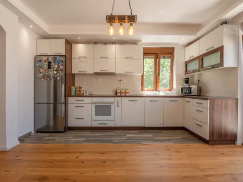 Sale, house, 176m², Dub, Kotor - image 7