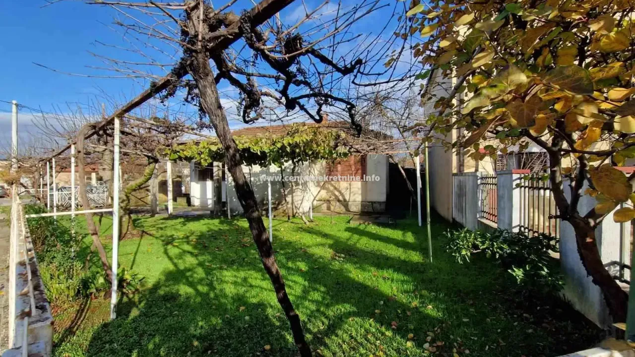 Prodaja, kuća, 60m², Konik, Podgorica