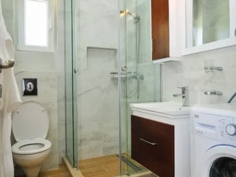 Rent, two bedroom apartment, 95m², Gradiošnica, Tivat - image 6