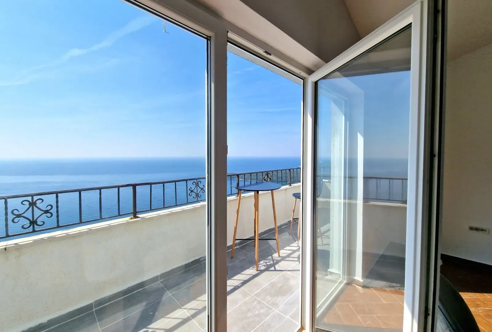 Rent, three bedroom apartment, 155m², Prijevor, Budva