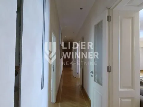 Prodaja, četvorosoban stan, 190m², Vračar Hram, Vračar Sve Podlokacije - image 11