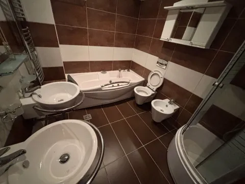 Rent, two bedroom apartment, 100m², Centar, Podgorica - image 14