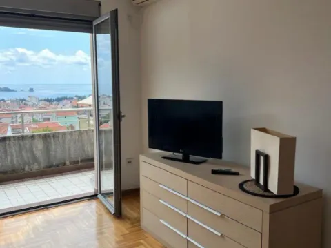 Rent, one bedroom apartment, 43m², Lazi, Budva - image 8