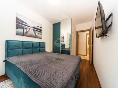 Izdavanje, dvosoban stan, 75m², Master Kvart, Podgorica - image 4