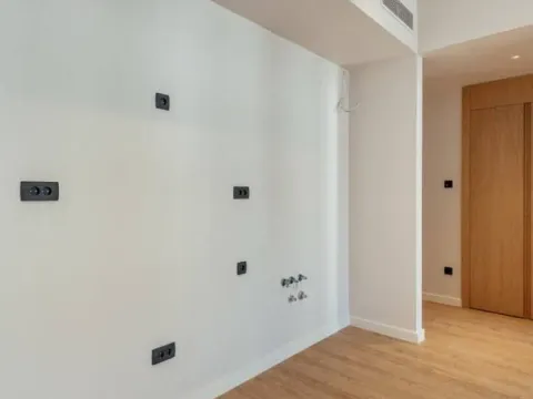 Prodaja, jednosoban stan, 68m², Luštica Bay, Tivat - image 5