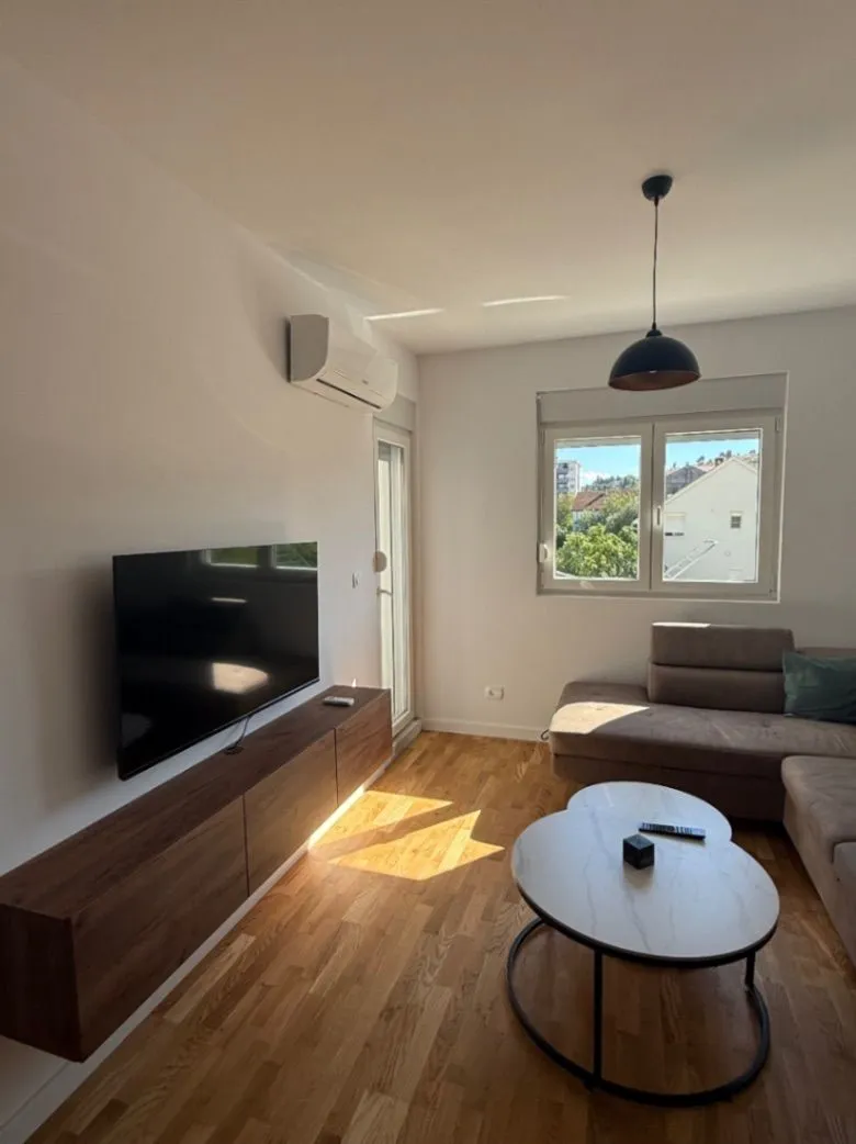 Izdavanje, jednosoban stan, 43m², Zabjelo, Podgorica