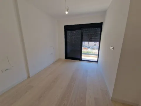 Sale, two bedroom apartment, 77m², Budva, Crna Gora - image 9