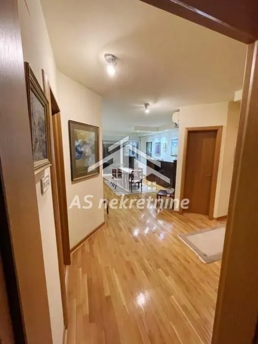 Rent, three bedroom apartment, 95m², Autokomanda, Voždovac Sve Podlokacije