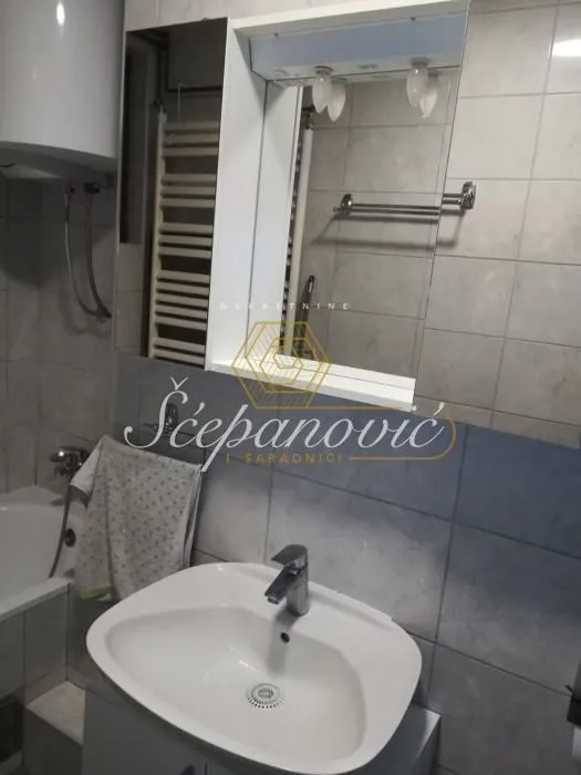 Prodaja, dvosoban stan, 63m², Grbavica, Novi Sad Sve Podlokacije